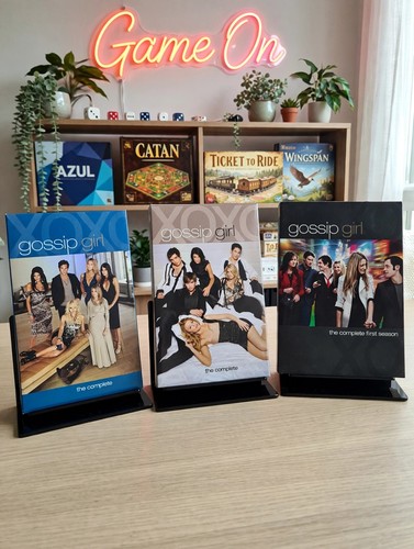 Gossip girl complete seasons - gossip,